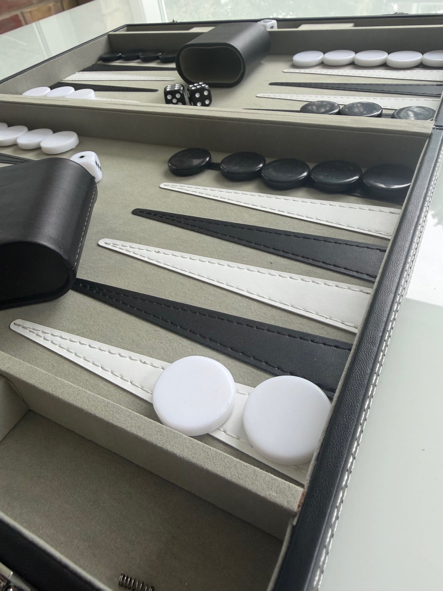 Luxury 15-Inch Backgammon Set with Black Leatherette Case